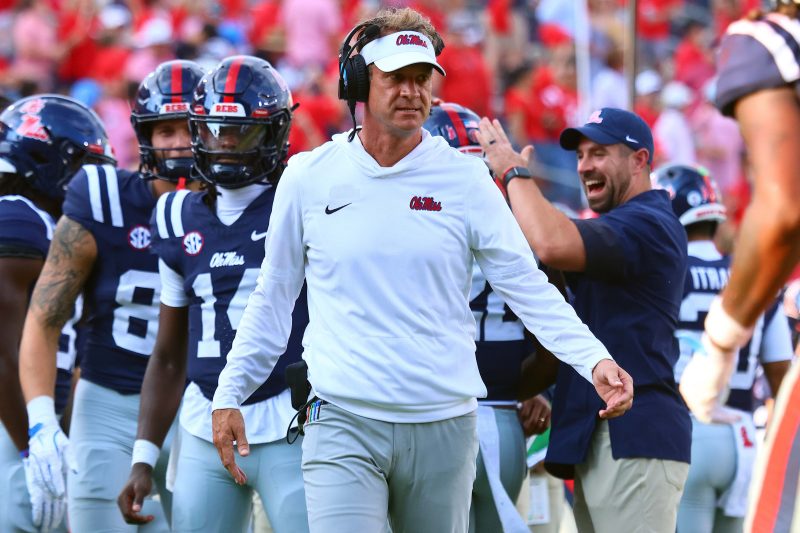 Lane Kiffin, LSU among teams and coaches under pressure in Week 9 Lane Kiffin, LSU among teams and coaches under pressure in Week 9