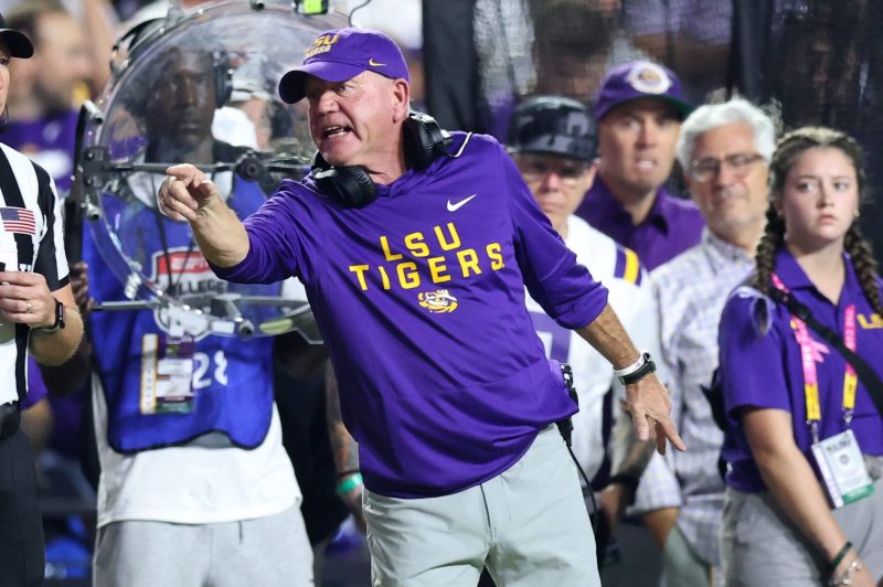 LSU football fans chant ‘Fire Kelly’ during debacle vs. Texas A&M LSU football fans chant ‘Fire Kelly’ during debacle vs. Texas A&M