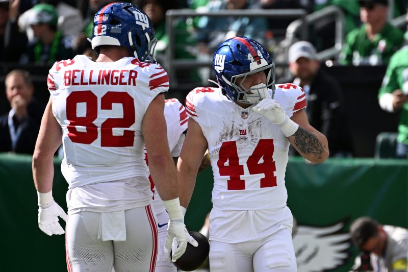 Giants RB suffers gruesome ankle injury vs. Eagles Giants RB suffers gruesome ankle injury vs. Eagles
