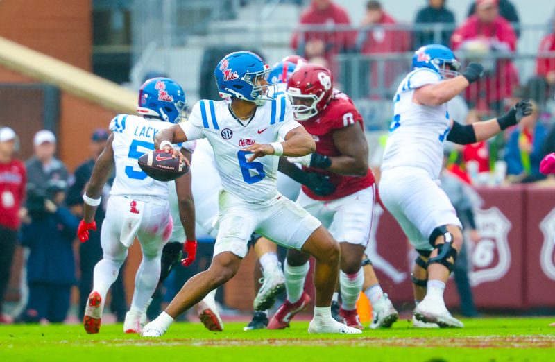 Bowl projections: College Football Playoff gets one lock team after Week 9 Bowl projections: College Football Playoff gets one lock team after Week 9