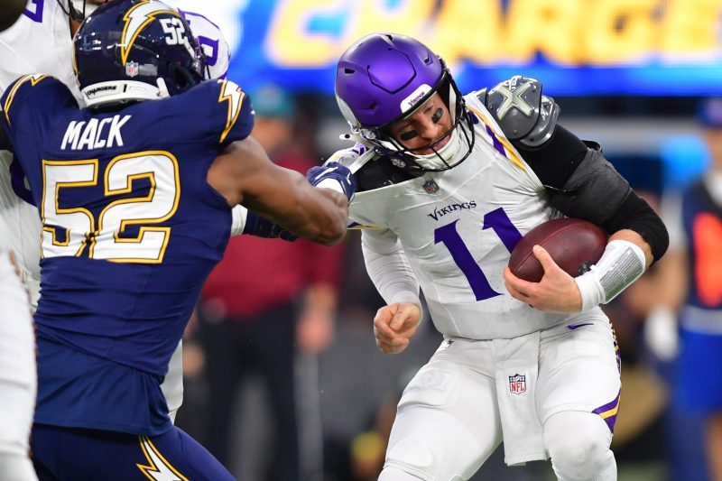 Vikings QB Carson Wentz will undergo season-ending surgery Vikings QB Carson Wentz will undergo season-ending surgery